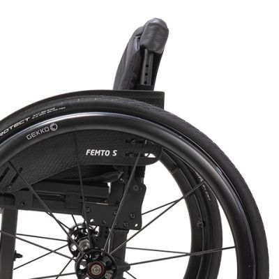Активна количка FEMTO S