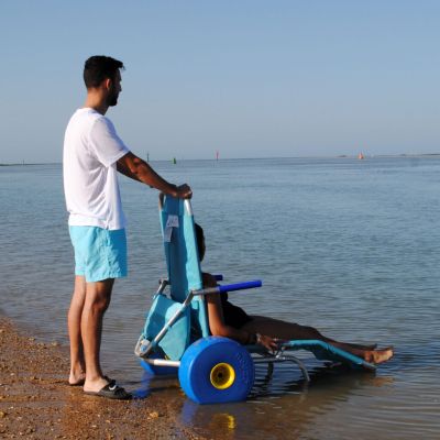 Плажен шезлонг с колела Oceanic Sun Beach – мобилен и удобен достъп до морето